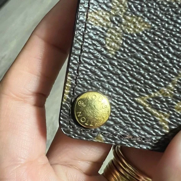 Louis Vuitton Slim Pocket Card Holder Monogram Canvas